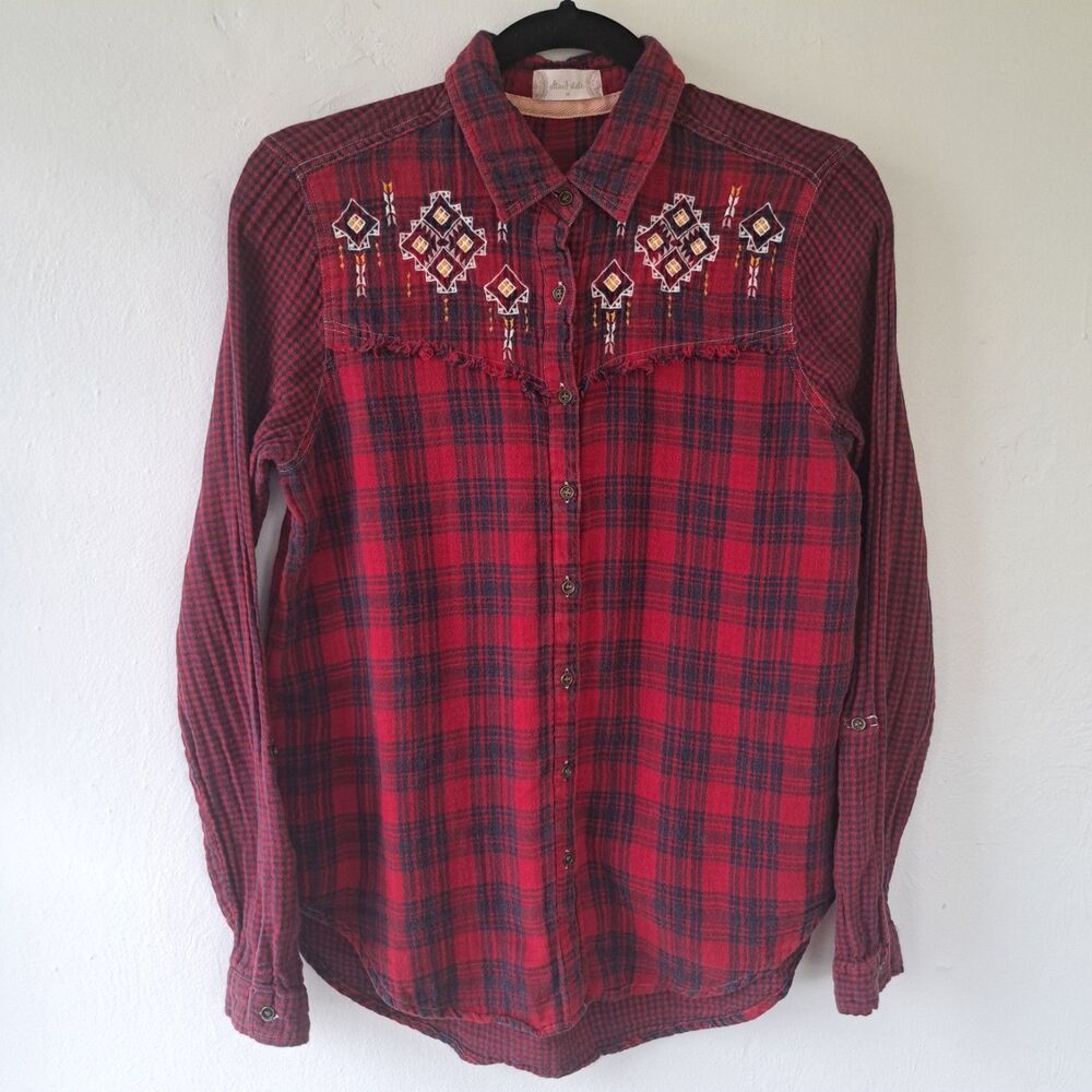 Altar'd State Red Flannel Plaid Medium Long Sleeve Aztec Waffle Shirt Slim Fit